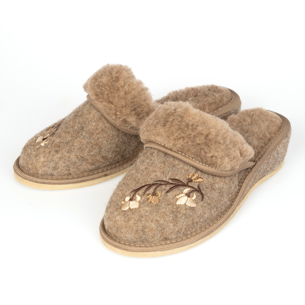 Dámské kožené papuče na klínku filc